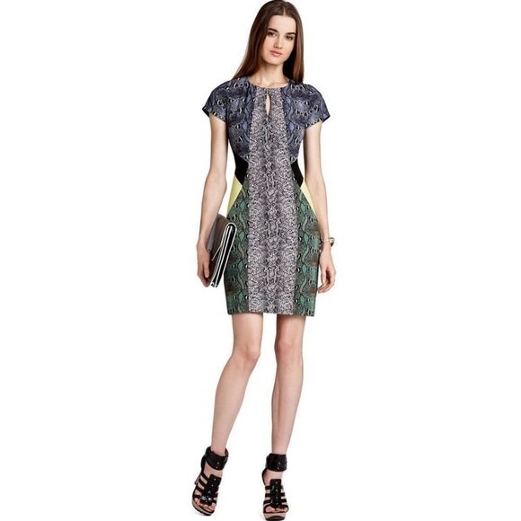 BCBGMaxAzria Dresses & Skirts - BCBGMAXAZRIA Chole Black Combo dress
Size M